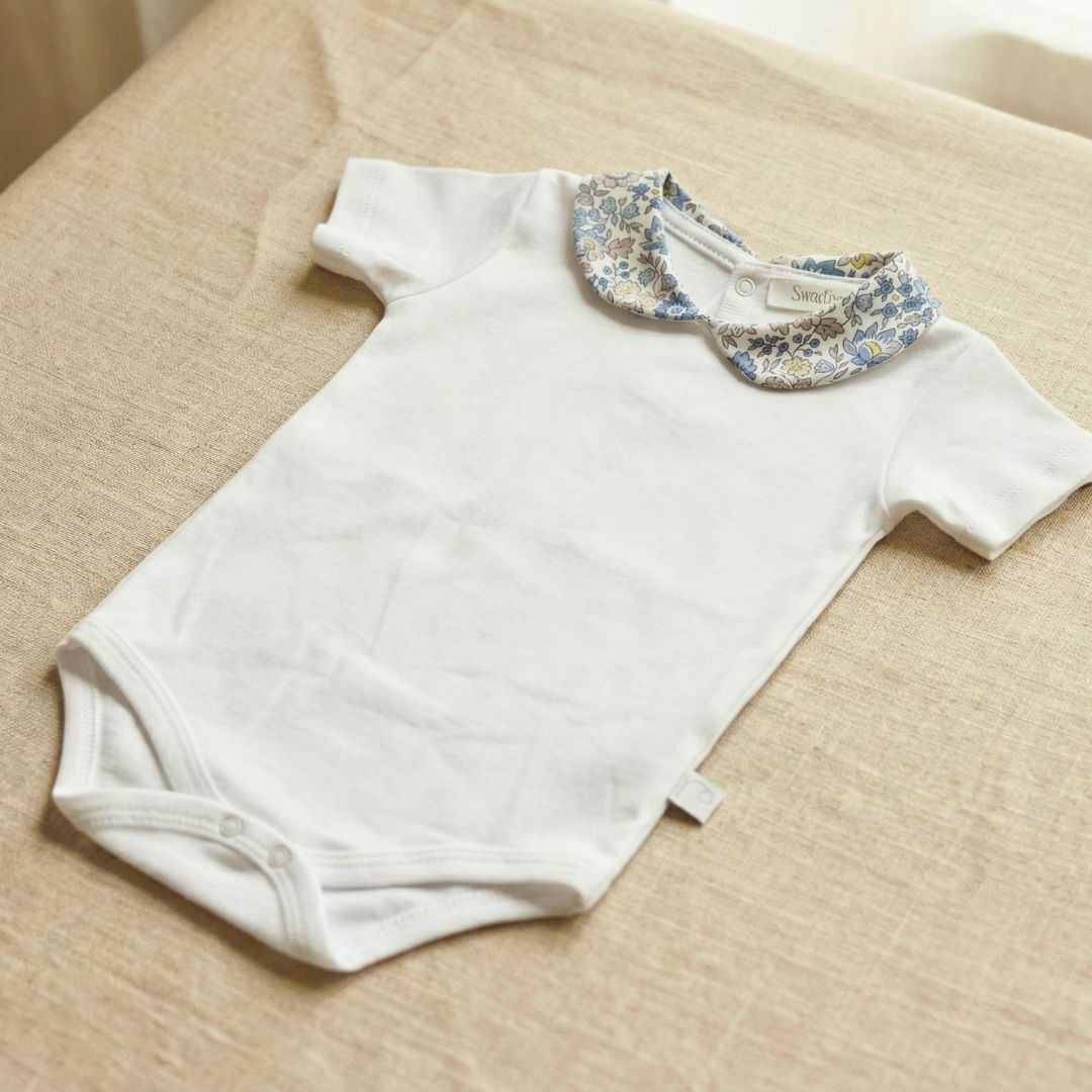 Body con cuello Bluebelle