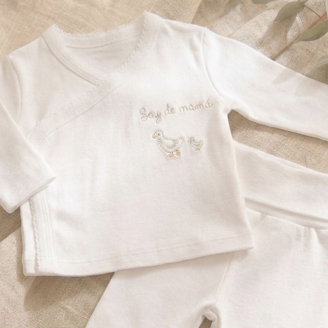 Conjunto cruzado "Soy de mamá"