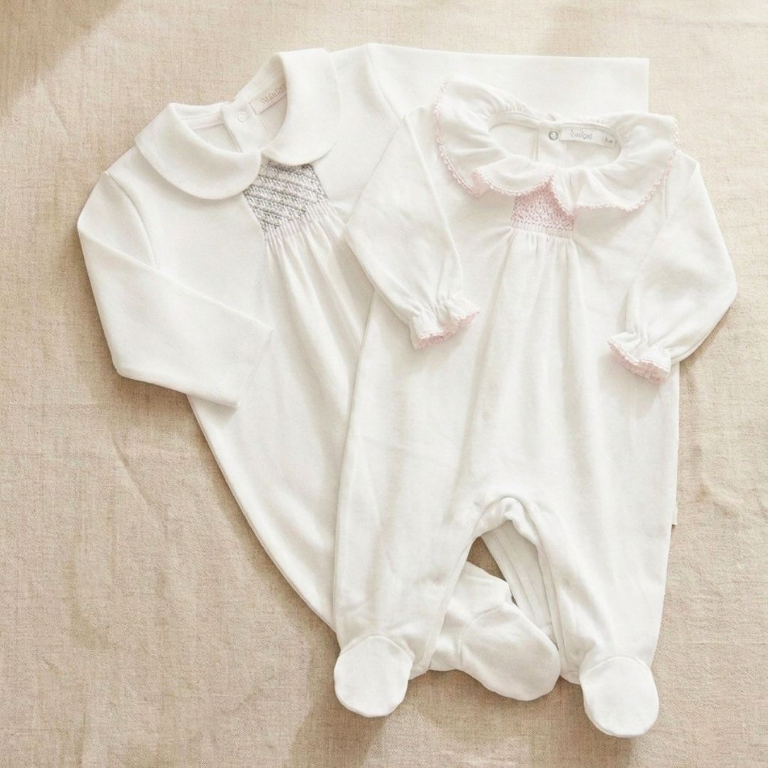 Pijamita con nido de abeja gris